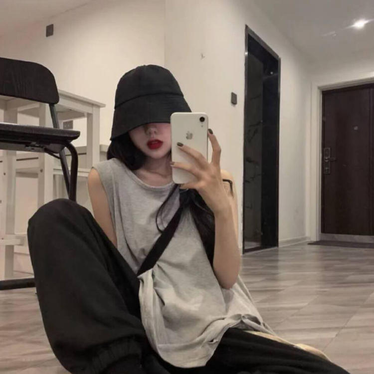 绯村剑心（原名：绯村心太；身份：飞天御剑流十四代传人、“刽子手拔刀斋”） - 动画电影国语在线观看 - 在线观看直播